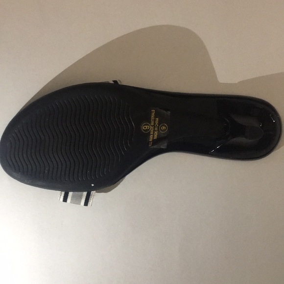 Classified kitten heel slip on shoe - Picture 5 of 9